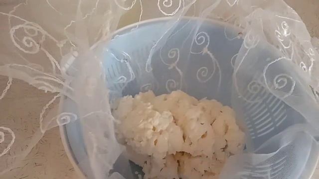 Делаем Домашний полезный творог из козьего молока смотреть онлайн