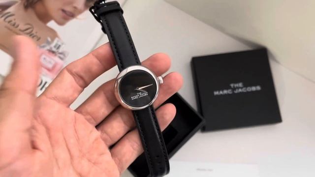 Часы женские Marc Jacobs MJ0120179281 смотреть онлайн
