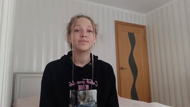 Чем кормить собак мелких пород . И почему нужно правильно подбирать корм смотреть онлайн