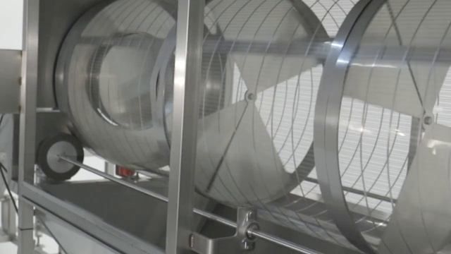 Operating Tom's Tumbler Python смотреть онлайн