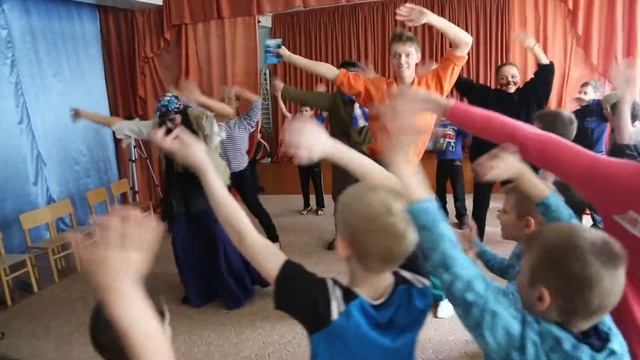 доброта нужна всем людям - пусть побольше добрых будет смотреть онлайн