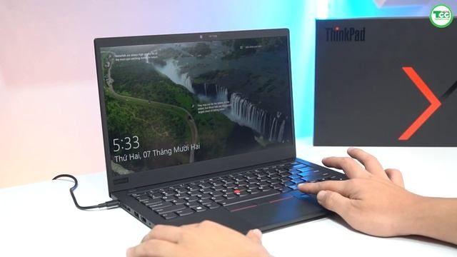 [ Review ] Lenovo Thinkpad X1 Cacbon Gen 8 - Có Gì Hơn Dell XPS 9300 ? смотреть онлайн