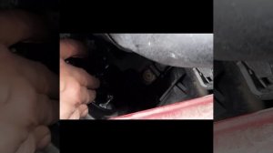 УСТАНОВКА ЛАМП БЛИЖНЕГО СВЕТА.LED.H-4.(Ниссан Жук).2011 год.