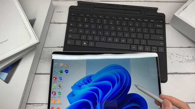 Unbox Surface Pro 8, this laptop is cool… смотреть онлайн