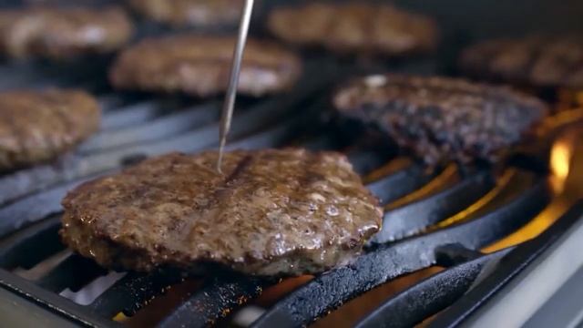 Обзор газового гриля Napoleon Rogue 425 SE смотреть онлайн