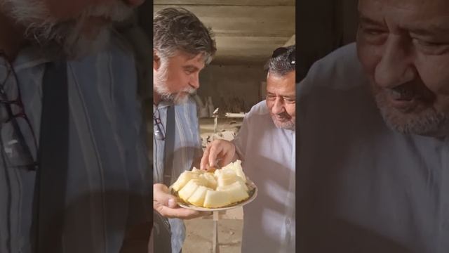 САМАРКАНД. ДЫНЯ В МАСТЕРСКОЙ НОВРУЗА смотреть онлайн