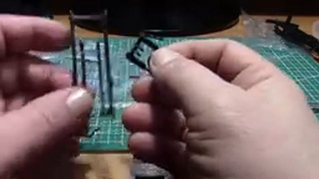 Сборка модели МАЗ 205 AVD models смотреть онлайн