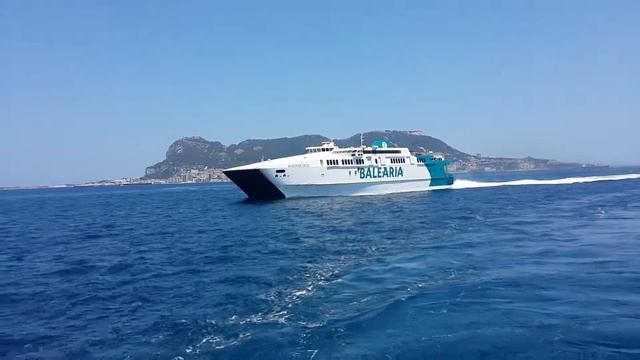 КАТАМАРАН-ПАРОМ В ГИБРАЛТАРЕ смотреть онлайн
