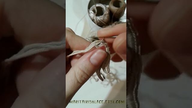 Вязание на бурдоне. Элемент ирландского кружева. #ирландскоекружево# Maritairishlace#irishlace