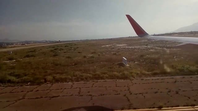 On the border of Asia and the ocean. Landing at Cam Ranh airport. смотреть онлайн