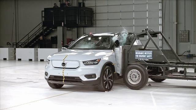 2021 BEST SUV CRASH TEST [VOLVO XC40, CHEVROLET BLAZER, GENSİS GV80]2021 BEST SELLER SUV CRASH TEST смотреть онлайн