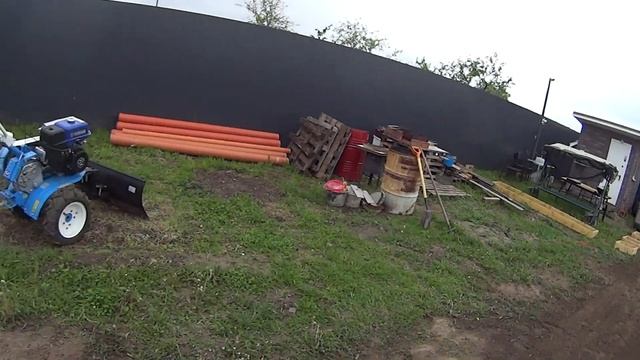 И снова Нева МБ23, выравниваем участок, сеялка Gardena, каток AL-KO выручают, как всегда... смотреть онлайн