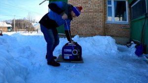 Первый запуск Yamaha EF2000iS инверторный бензо генератор.