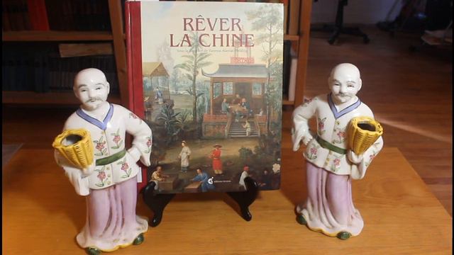 Два персонажа в поисках автора, а также кто такие маготы и откуда они взялись смотреть онлайн