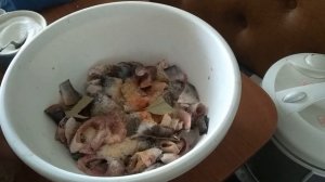 Домашние консервы в мультиварке из карася и другой рыбы.