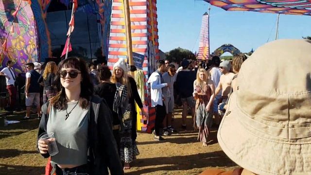 Alien Safari - Sprung 2016 (Entering the DF) смотреть онлайн