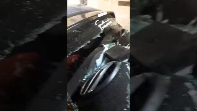 Пьяный мужик разбил ланос КУЛАКАМИ !!!жесть Lanos Daewoo смотреть онлайн