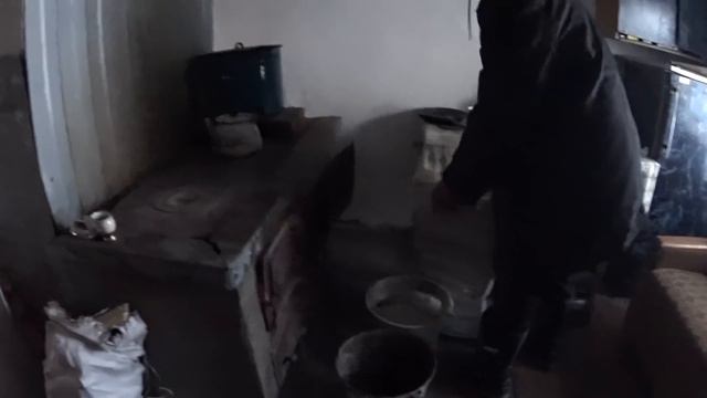 ОТКАЗАЛСЯ ЕХАТЬ МЫТЬСЯ // ПРИВЕЗЛИ ДРОВА смотреть онлайн