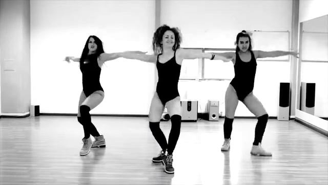 Single Ladies dance by UA girls смотреть онлайн
