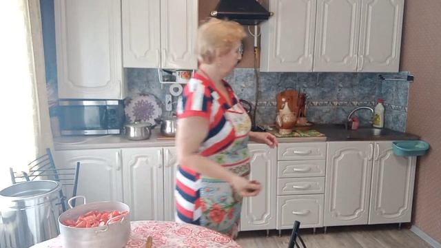 Делаю очень вкусный томатный сок. смотреть онлайн