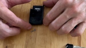 ТОЙОТА ПРИУС 20 | ЗАМЕНА БАТАРЕЙКИ В БРЕЛКЕ НА TOYOTA PRIUS 20 | ПРОСТО И БЫСТРО