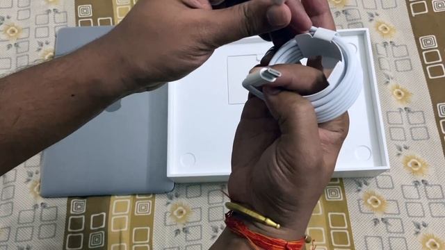 UnBoxing Macbook Air M1 chip 2021 | Online Order APPLE Store INDIA | Not Expected This! смотреть онлайн