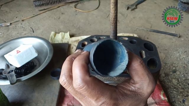 Power tiller engine head repair very easy/12Hp China engine head repair. смотреть онлайн