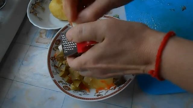 Салат Простой. Из того что было в доме.( Вкусно))). смотреть онлайн