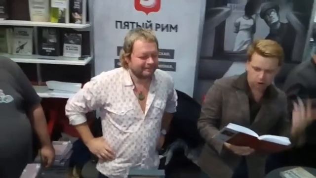 Александр Пелевин читает стихи Вадима Степанцова смотреть онлайн