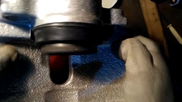 Лайфхак по установке пыльника на суппорт vw