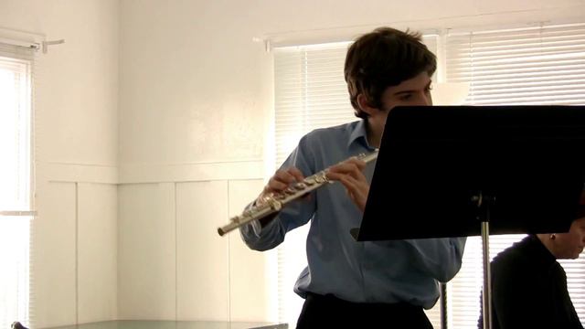 Daniel plays G.F. Handel Sonata in F Major Alla Siciliana; Allegro (flute) смотреть онлайн