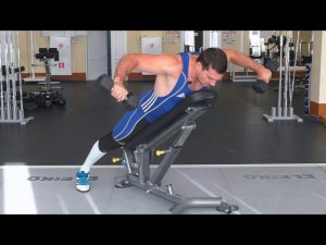 Махи гантелями в стороны лёжа: техника и нюансы