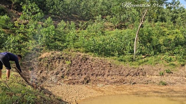 Bring honey to sell at the market. Caring for vegetable gardens and cleaning pond banks (EP98) смотреть онлайн