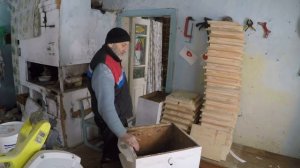 УЛЬЯ ИЗ ЦЕЛЬНОЙ ДОСКИ, БЕЗ КЛЕЯ, СЛУЖАТ 30 ЛЕТ.