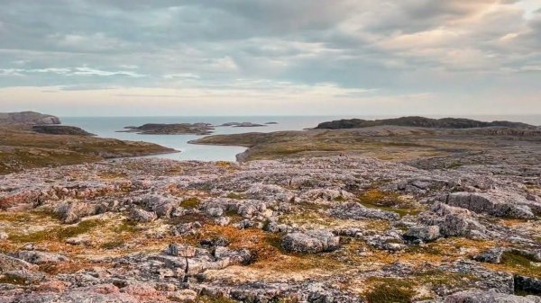 Русский Север: ранним утром в Шельпинской губе, сентябрь 2023 года