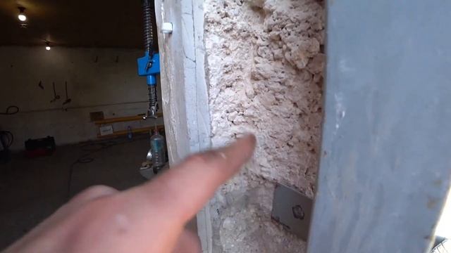 Какую дверь поставить в гараж смотреть онлайн