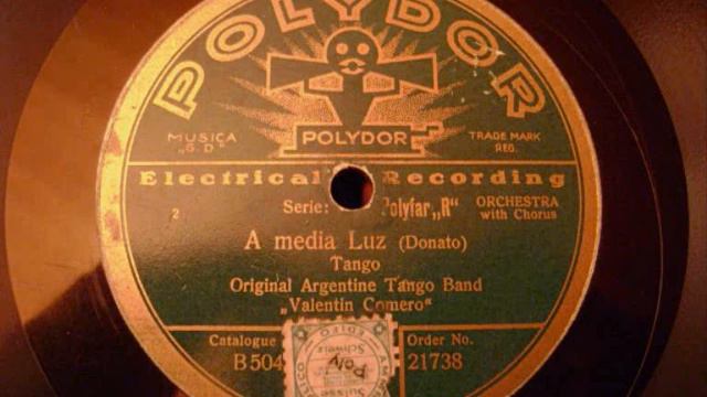 A media Luz - Valentin Comero Argentine Tango Band смотреть онлайн