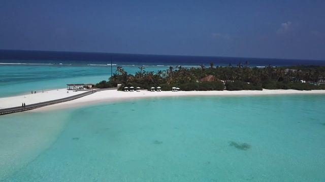 Maldives 4K | Beautiful relaxing music + surreal drone footage смотреть онлайн