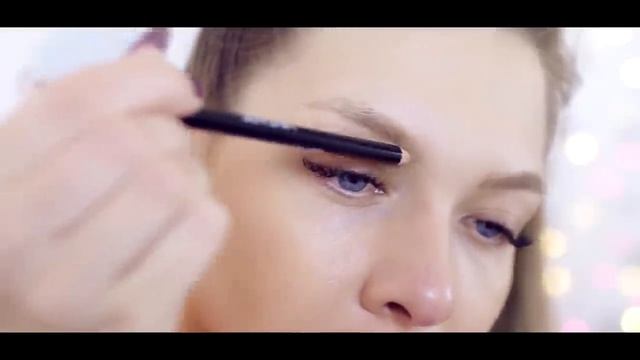 ЧТО ДЕЛАТЬ С УЖАСНЫМИ БРОВЯМИ? СЕКРЕТЫ ИНСТАГРАМЩИЦ смотреть онлайн