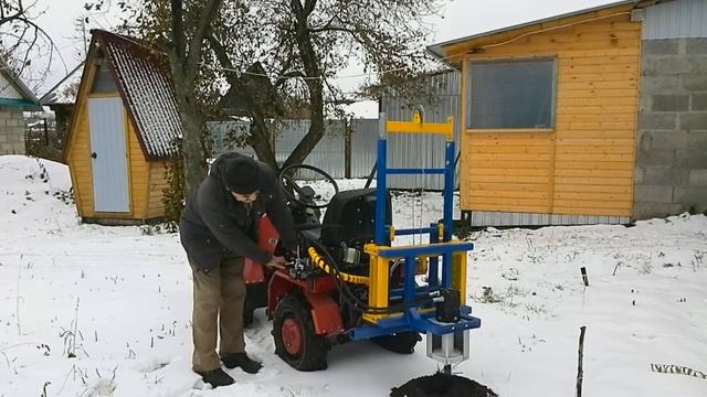 МТЗ -132 Гидролебедка - привод бура смотреть онлайн