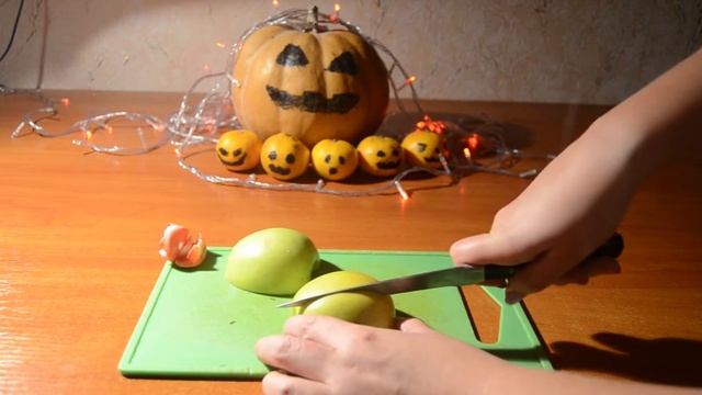 РЕЦЕПТЫ НА ХЭЛЛОУИН | УЖАСНО ВКУСНАЯ ЕДА | DIY | HALLOWEEN FOOD смотреть онлайн
