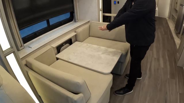 Diesel Motorhome Toy Hauler with 2 Bedrooms and Party Deck!!!! 2023 Newmar Canyon Star смотреть онлайн