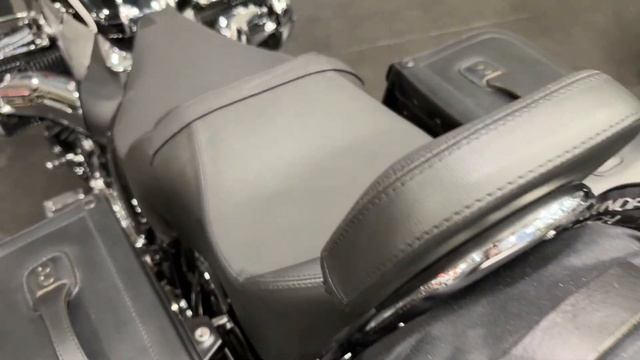 Wunderlich Accessorized !!!! 2023 BMW R18 смотреть онлайн