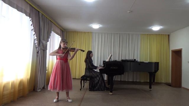 П. Роде «Каприс» № 2, Ж. Массне «Размышление», А. Курчи «Чардаш»