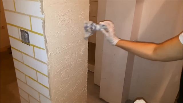 Имитация кирпичной кладки своими руками. Декоративный кирпич из шпаклевки. смотреть онлайн