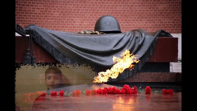 С Великим Днем Победы!!! 09.05.2021, (муз.Г.Свиридова ,исп.Хор им.Минина "Зорю бьют") смотреть онлайн