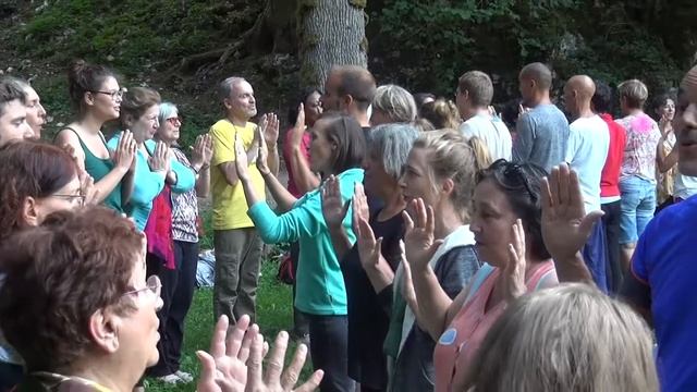 Mantra 4 - Val de Consolation - Sri Ram Jay Ram Jay Jay Namo смотреть онлайн