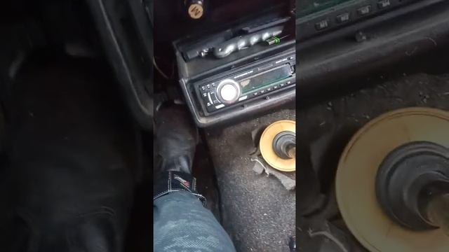 как заводить Жигули (ВАЗ 2105) в мороз смотреть онлайн