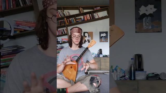 12.08.2022 - Первые (и скорее всего последние) выученные частушки на балалайке смотреть онлайн