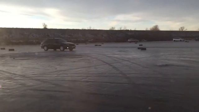 Покатушки на карьере. Nissa Avenir 4WD дрифт